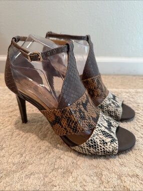 Antonio Melani Phaedra Brown Snake Embossed Strappy Sandals Size 9M